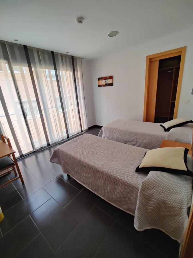 Hostal Manel Pineda de Mar Luaran gambar