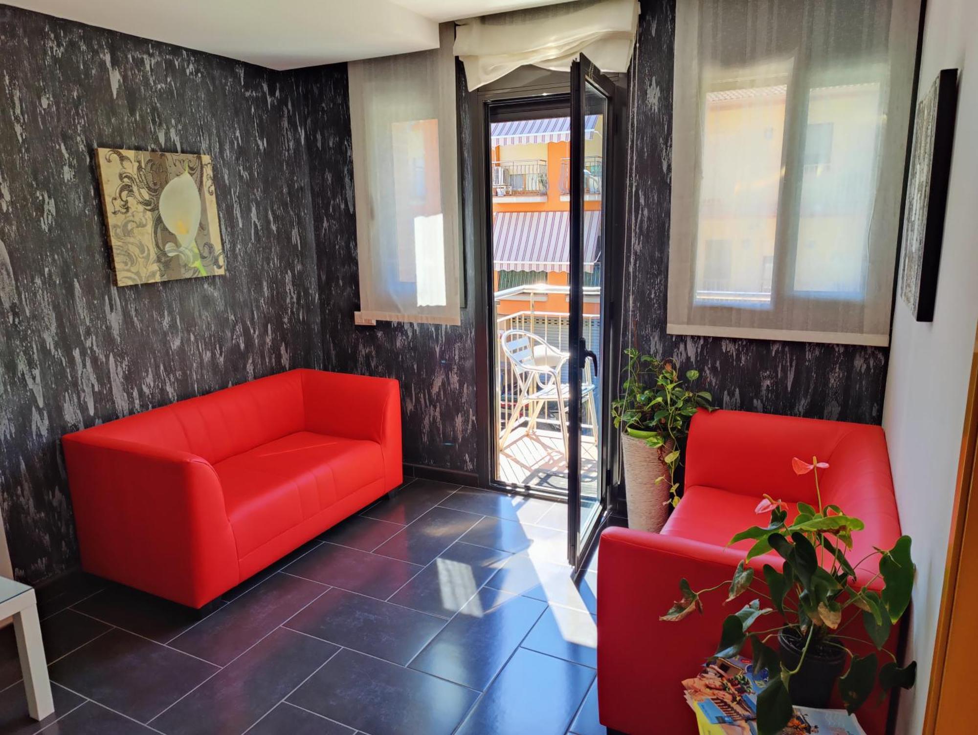 Hostal Manel Pineda de Mar Luaran gambar