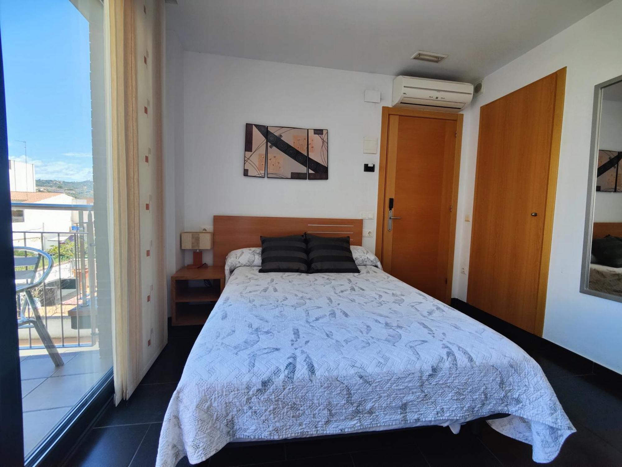 Hostal Manel Pineda de Mar Luaran gambar